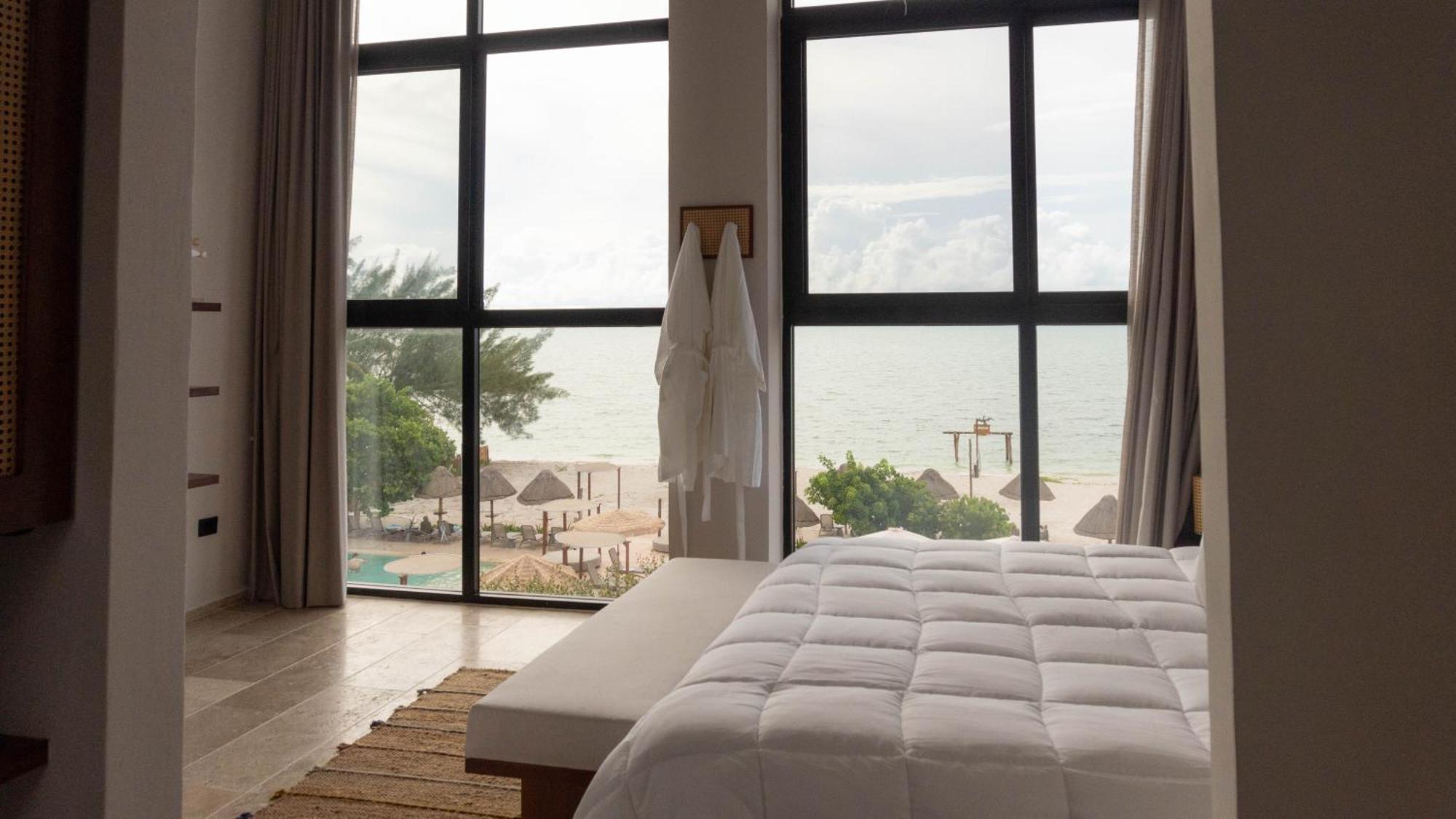 Totem Beach Club 塞莱斯通 外观 照片